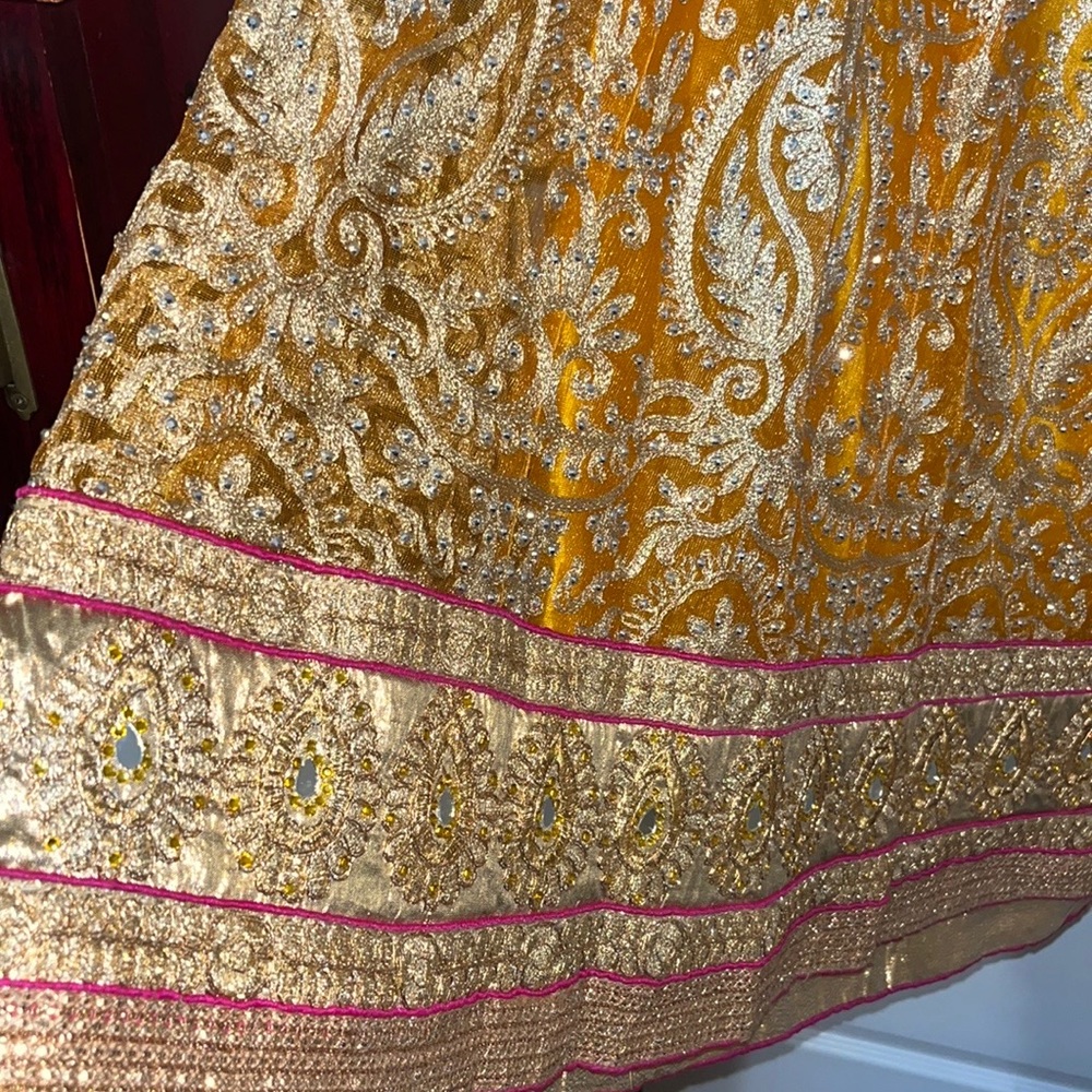 Gorgeous Lenga - Picture 3 of 4